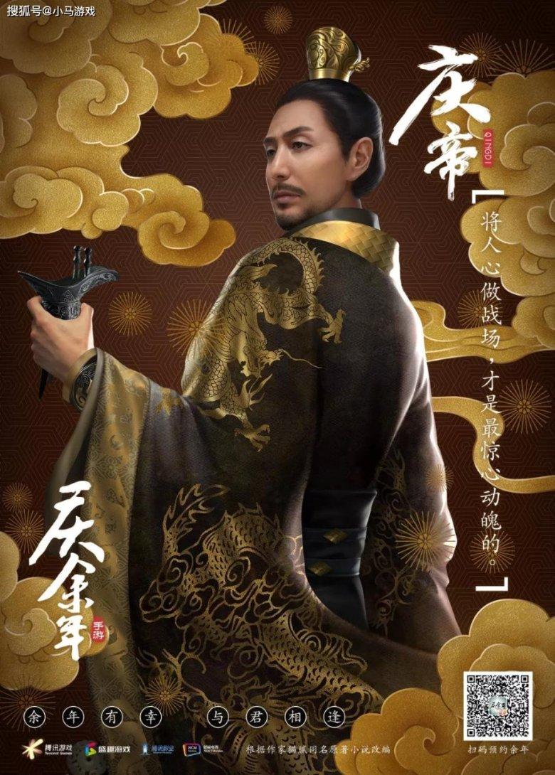 老人脚卡摩托车后轮 躺在地上无法动弹 消防员拆卸车辆救援